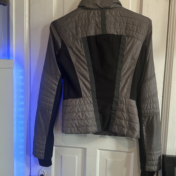 Jacket - Picture 4 of 16